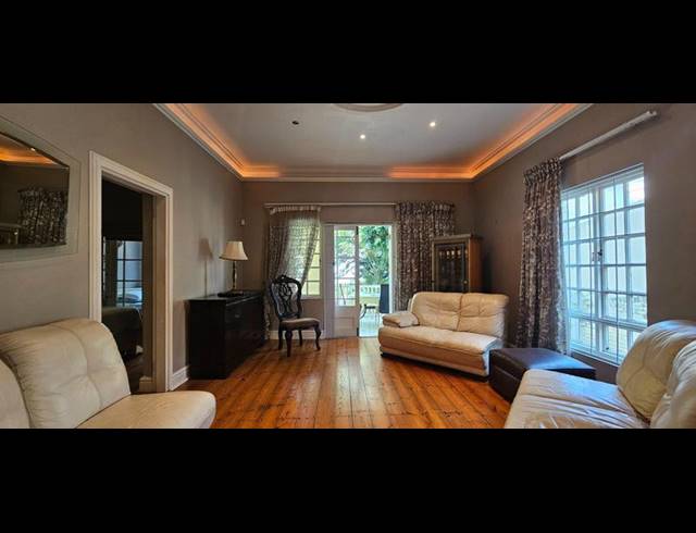 2 BEDROOM TOWNHOUSE FOR SALE IN ESSENWOOD